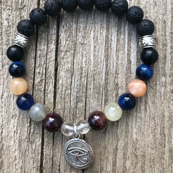 Power bracelet for safe travels - Picture 4 of 4